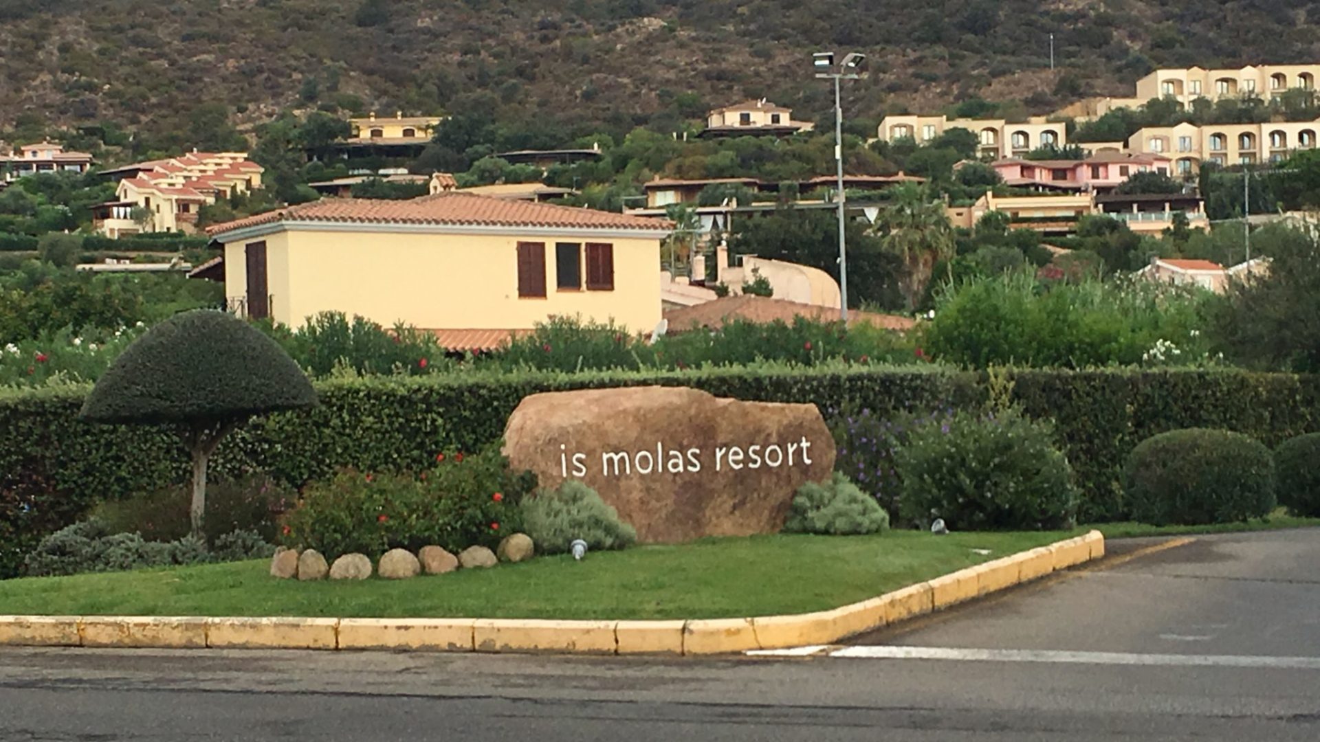 Is Molas